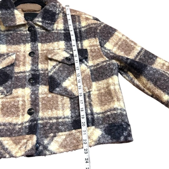 RD Zoe Plaid Boucle Short Shacket- Size Large - Picture 14 of 14